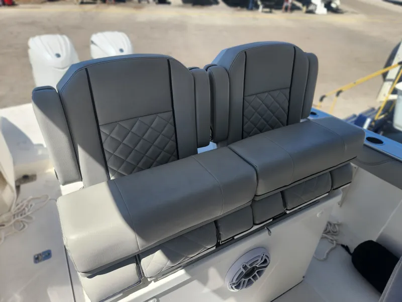 Slide: The Image of Pursuit S 268 Sport 2024 - 17