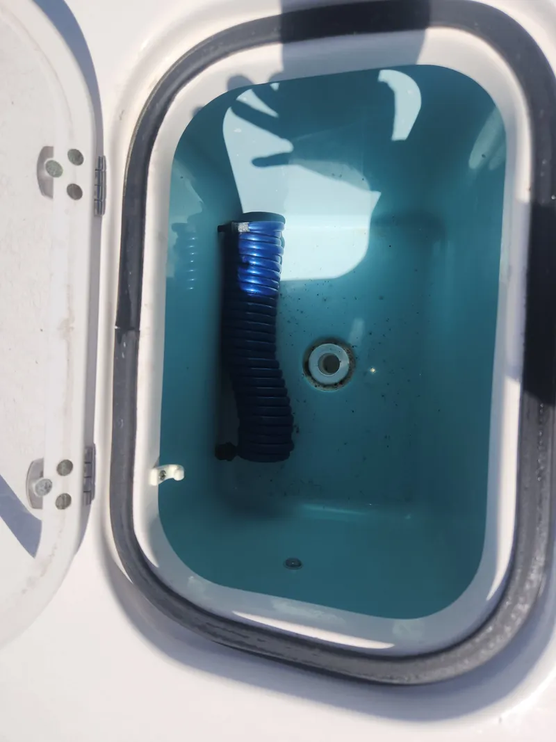 Slide: The Image of Pursuit S 268 Sport 2024 - 25