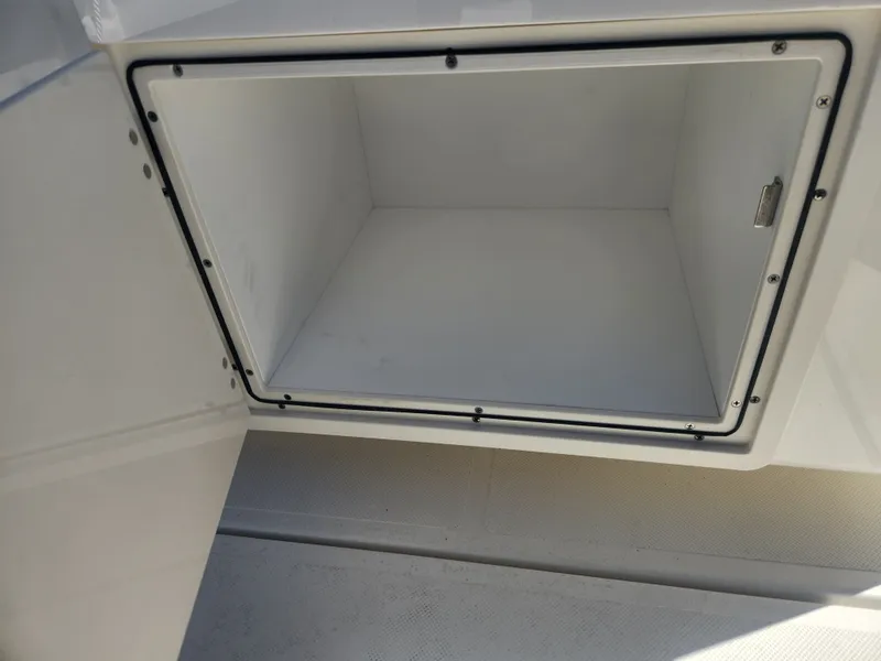 Slide: The Image of Pursuit S 268 Sport 2024 - 27