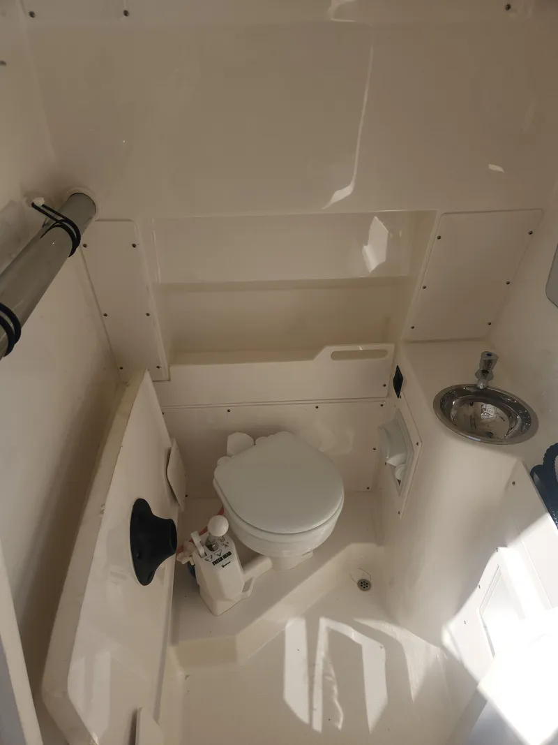 Slide: The Image of Pursuit S 268 Sport 2024 - 30