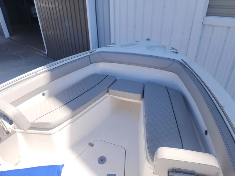 Slide: The Image of Pursuit S 268 Sport 2024 - 32