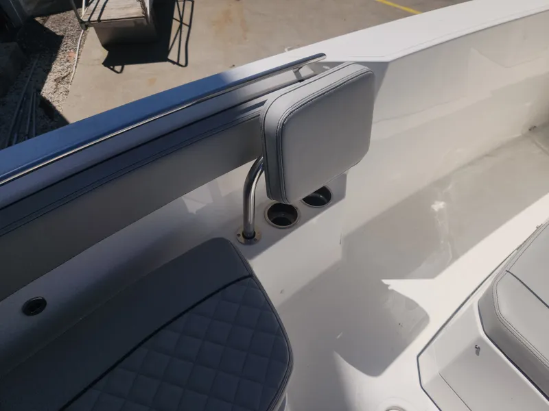 Slide: The Image of Pursuit S 268 Sport 2024 - 35