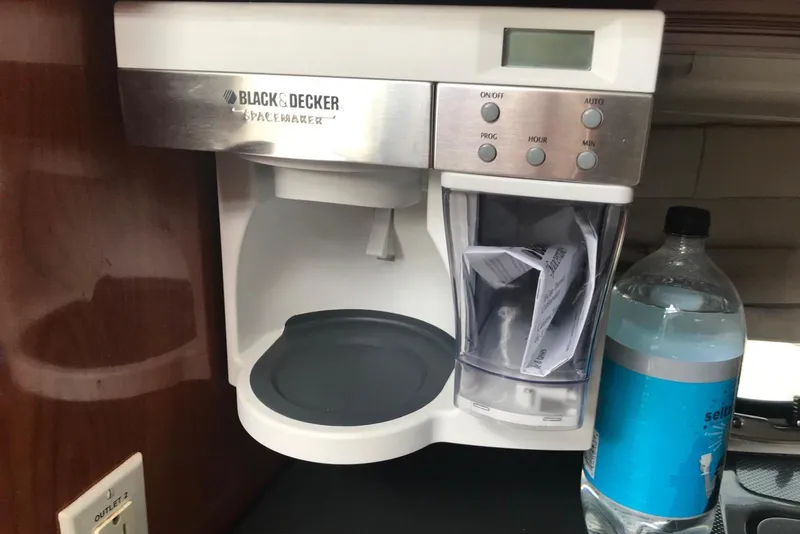 Slide: The Image of Black & Decker coffee maker in 2007 Doral Intrigue boat kitchen setup. - 43