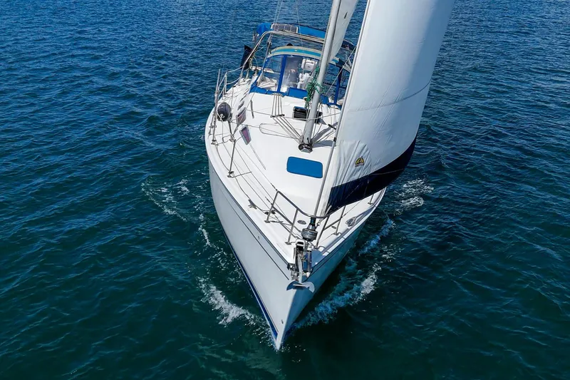 Slide: The Image of Sailing yacht Hunter 38, 2007 model, cruising on open water. - 6