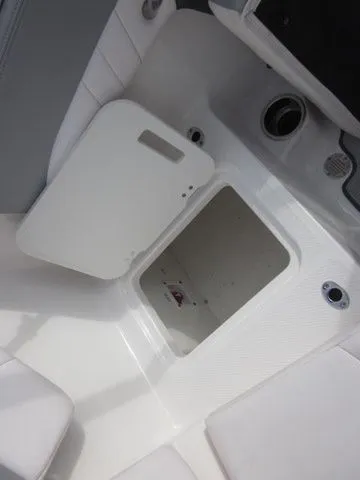 Slide: The Image of Chaparral 21 SSI Sport 2021 - 22