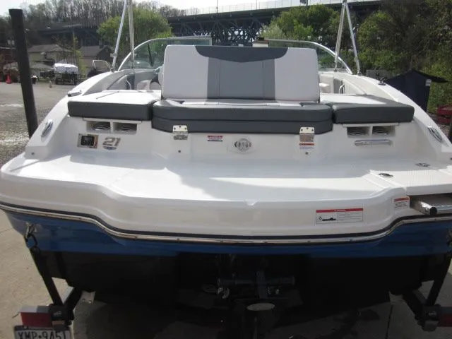 Slide: The Image of Chaparral 21 SSI Sport 2021 - 26