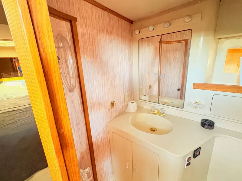 Slide: The Image of Pearson 38 Double Cabin 1989 - 26