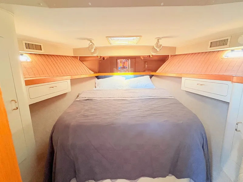 Slide: The Image of Pearson 38 Double Cabin 1989 - 27