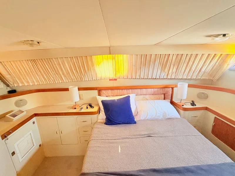 Slide: The Image of Pearson 38 Double Cabin 1989 - 34