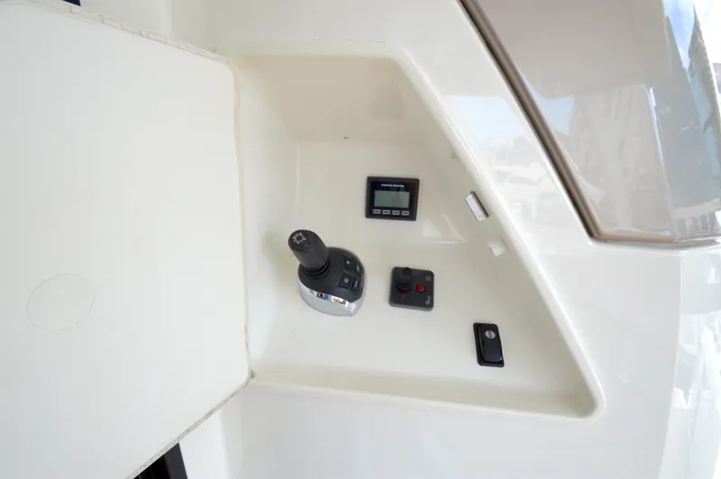 Slide: The Image of Prestige 630 2017 - 13