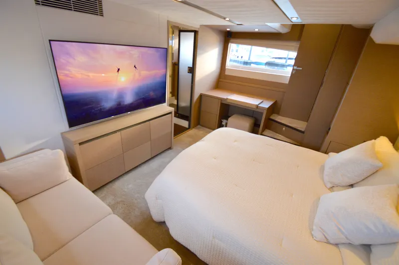 Slide: The Image of Prestige 630 2017 - 74