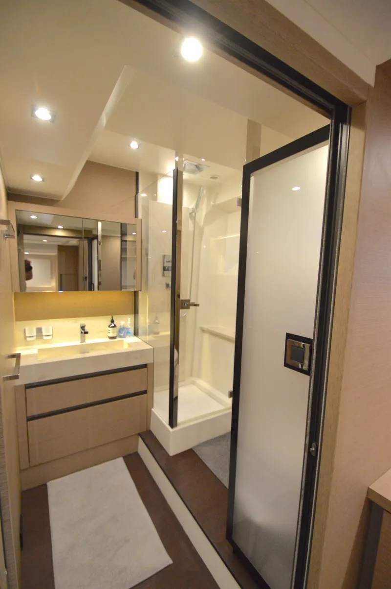 Slide: The Image of Prestige 630 2017 - 77