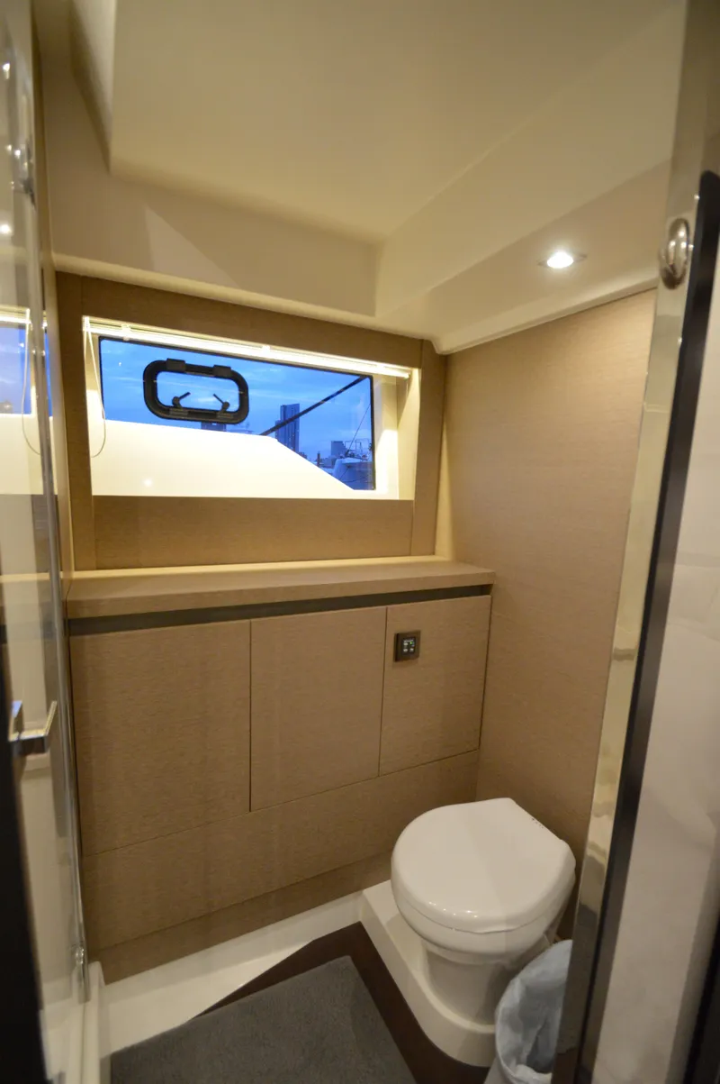 Slide: The Image of Prestige 630 2017 - 79