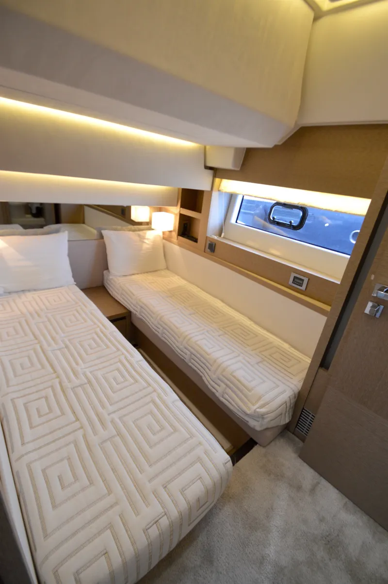 Slide: The Image of Prestige 630 2017 - 87