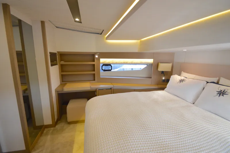 Slide: The Image of Prestige 630 2017 - 90