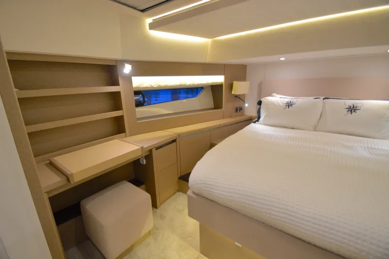 Slide: The Image of Prestige 630 2017 - 91