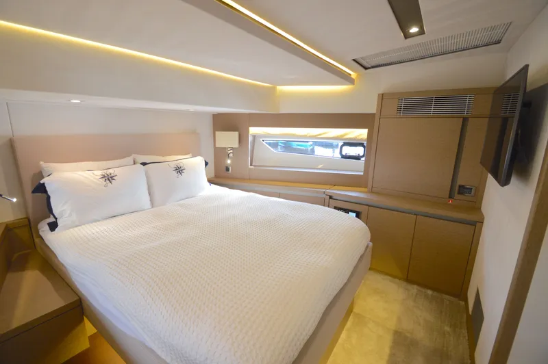 Slide: The Image of Prestige 630 2017 - 92