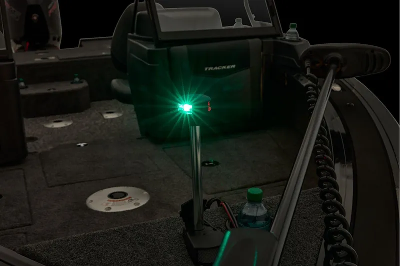 Slide: The Image of Tracker Targa V-19 WT 2026 - 17