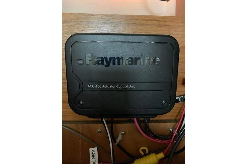 Slide: The Image of Raymarine ACU-100 Actuator Control Unit on Jeanneau Sun Odyssey 36i, 2007 model. - 14