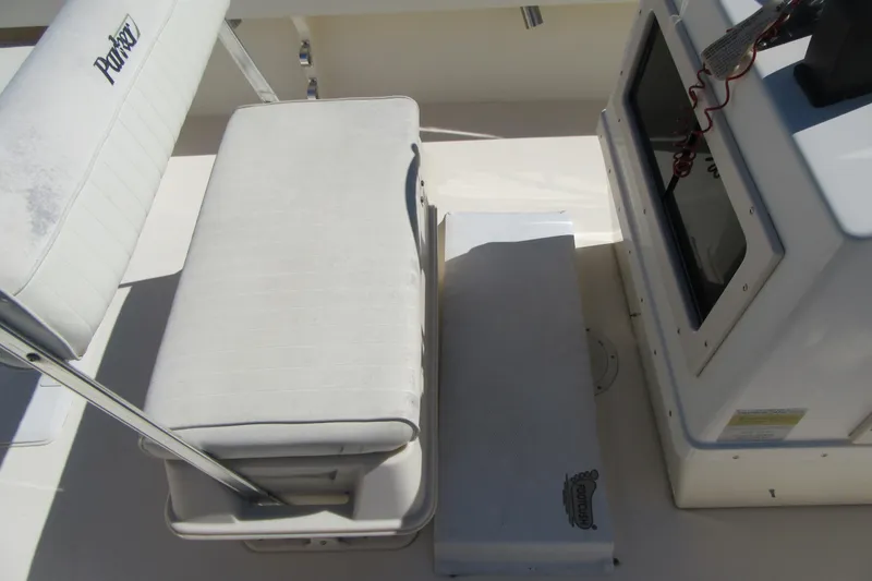 Slide: The Image of 2003 Parker 1801 Center Console boat interior with seating and console details. - 22