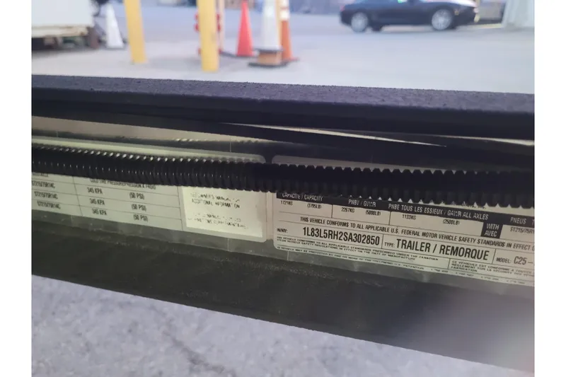 Slide: The Image of 2024 Ranger Z520R Cup-Equipped trailer label with specifications and compliance details. - 29