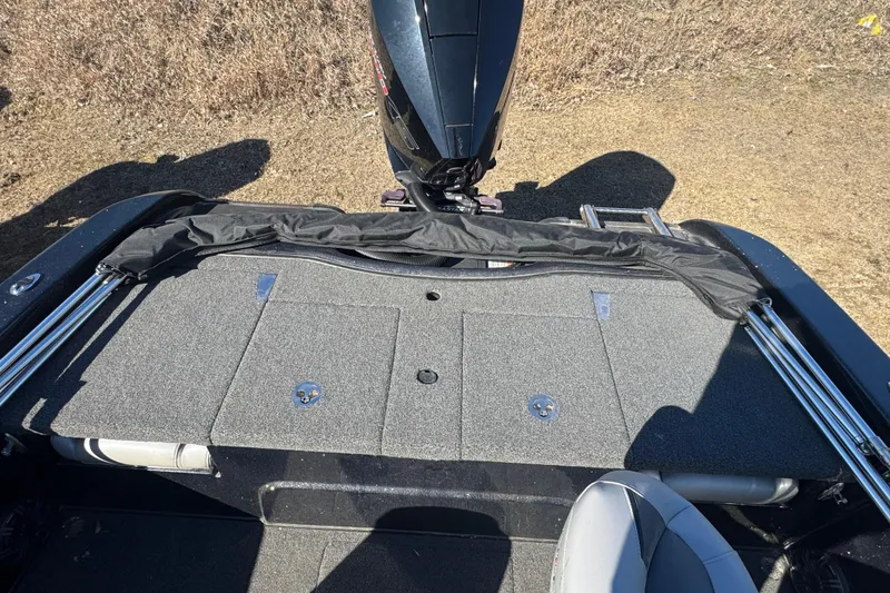 Slide: The Image of 2021 Nitro ZV19 Sport boat deck with motor, viewed from above. - 10