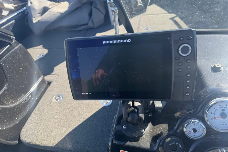 Slide: The Image of Humminbird Helix 10 fish finder on 2021 Nitro ZV19 Sport boat dashboard. - 7