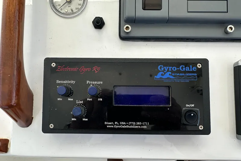 Slide: The Image of Control panel of Gyro-Gale Stabilizers on a 1987 Kadey-Krogen Manatee 36 boat. - 61