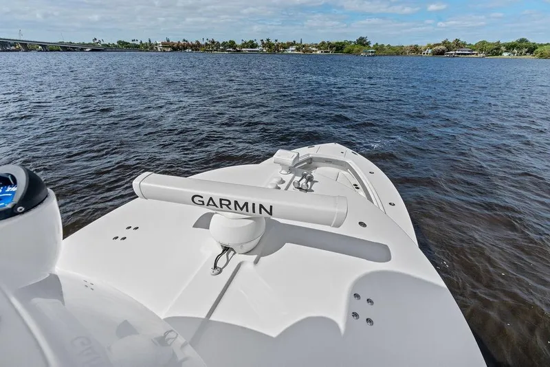 Slide: The Image of 2018 Regulator 41 boat with Garmin radar on open water. - 38