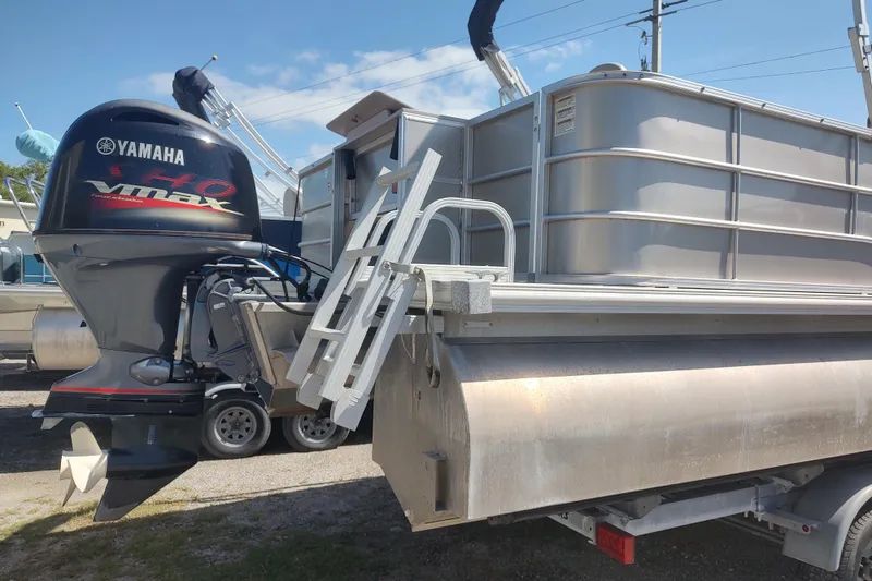 Slide: The Image of 2016 Sylvan Mirage Fish 8522 pontoon boat with Yamaha VMAX engine. - 2