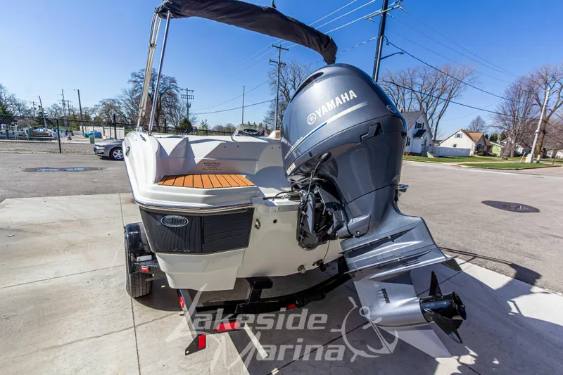 Slide: The Image of NauticStar 193 SC 2017 - 4