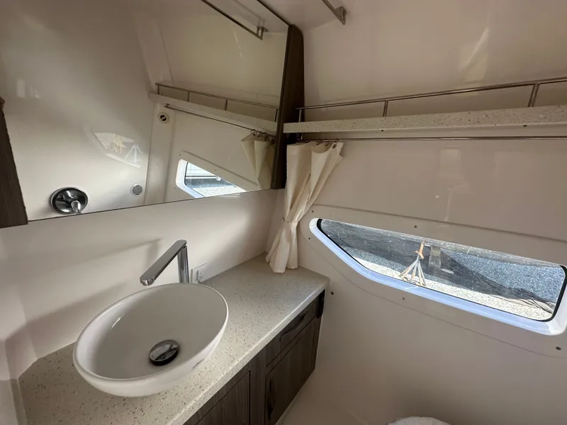 Slide: The Image of Regal 33 Express 2019 - 33