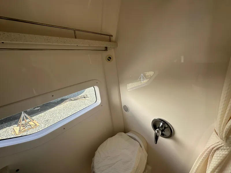 Slide: The Image of Regal 33 Express 2019 - 34