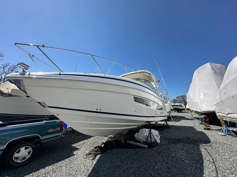 Slide: The Image of Regal 33 Express 2019 - 4