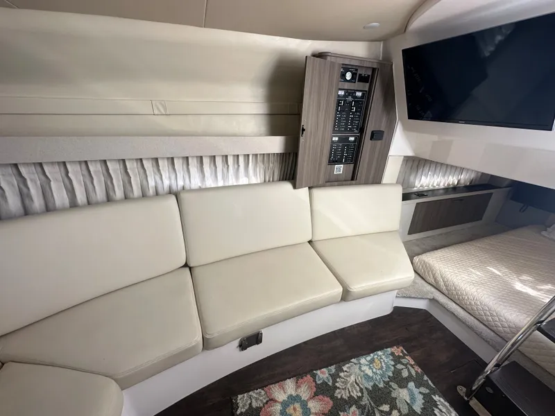 Slide: The Image of Regal 33 Express 2019 - 40