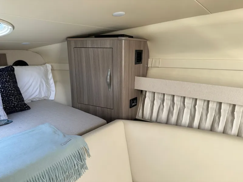 Slide: The Image of Regal 33 Express 2019 - 42