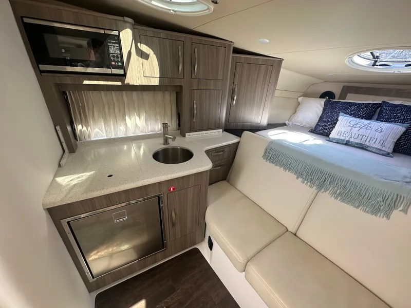 Slide: The Image of Regal 33 Express 2019 - 46