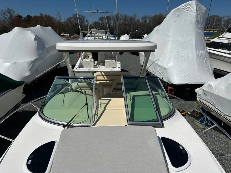 Slide: The Image of Regal 33 Express 2019 - 51