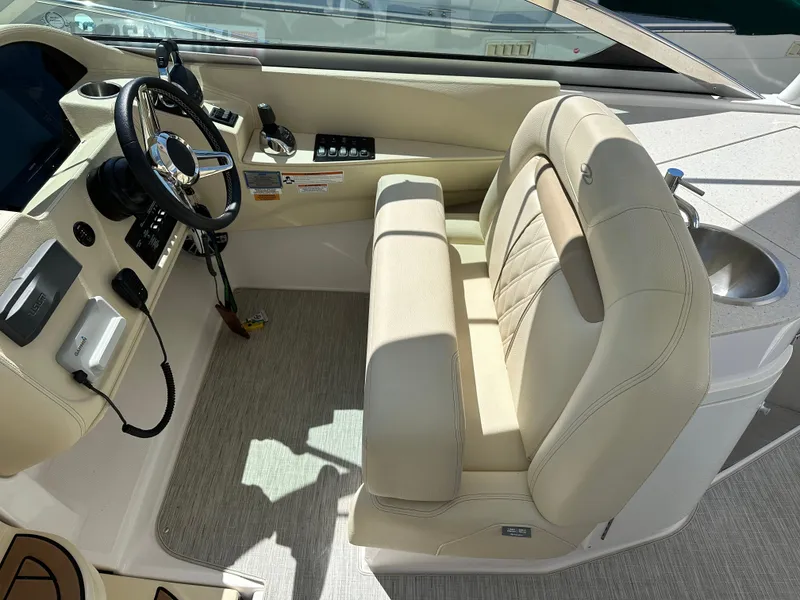 Slide: The Image of Regal 33 Express 2019 - 59