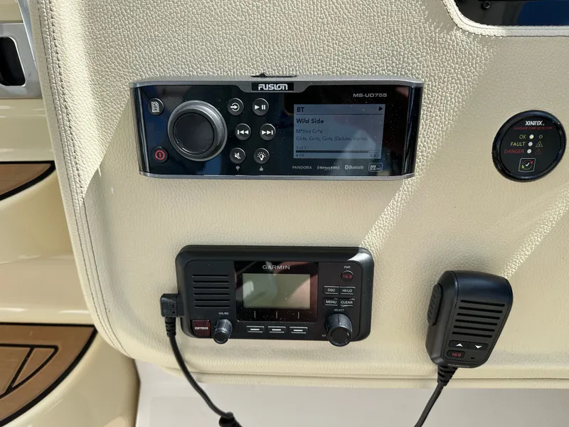 Slide: The Image of Regal 33 Express 2019 - 60