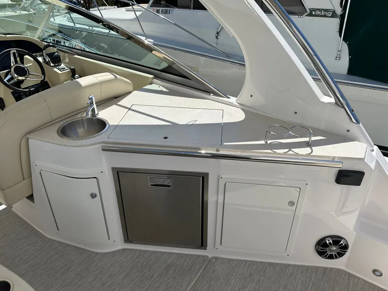 Slide: The Image of Regal 33 Express 2019 - 71