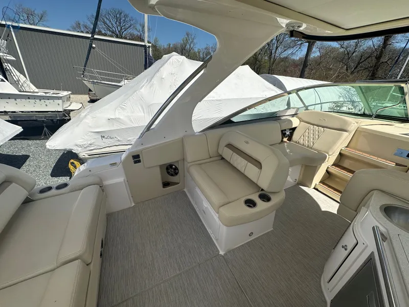 Slide: The Image of Regal 33 Express 2019 - 77