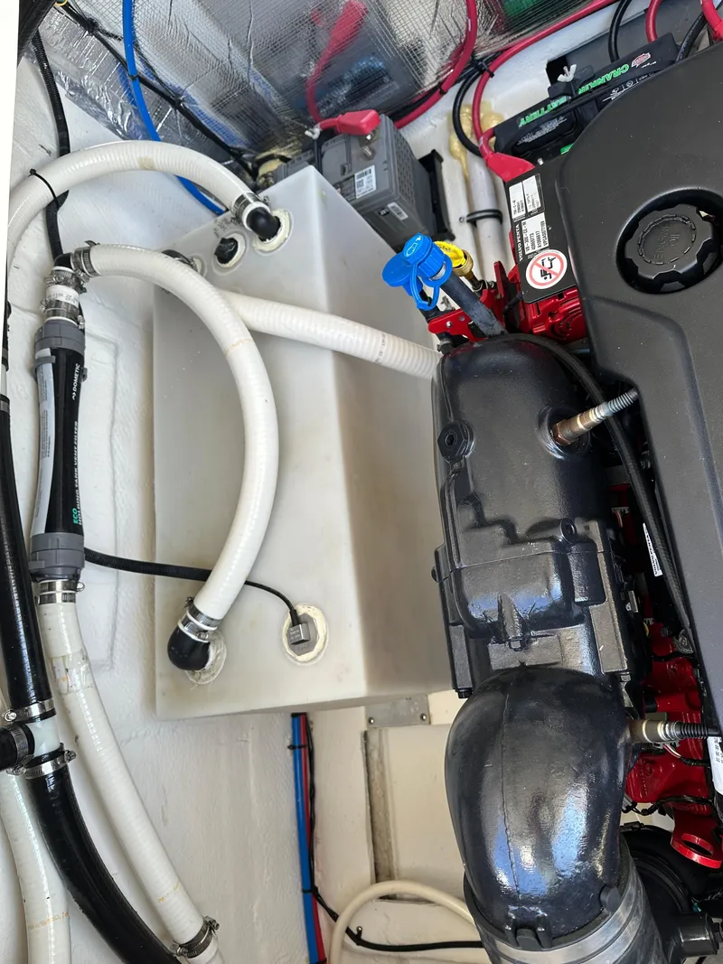 Slide: The Image of Regal 33 Express 2019 - 95