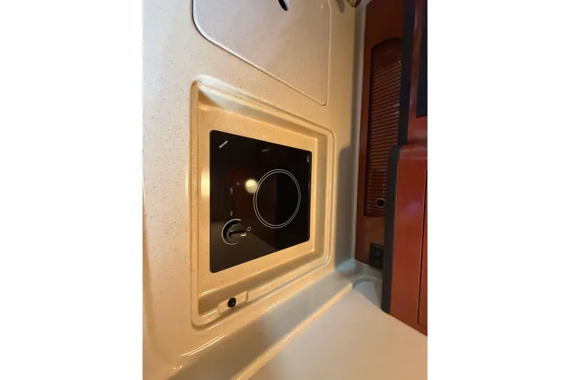 Slide: The Image of Control panel on 2005 Sea Ray Sundancer 280 boat interior. - 22