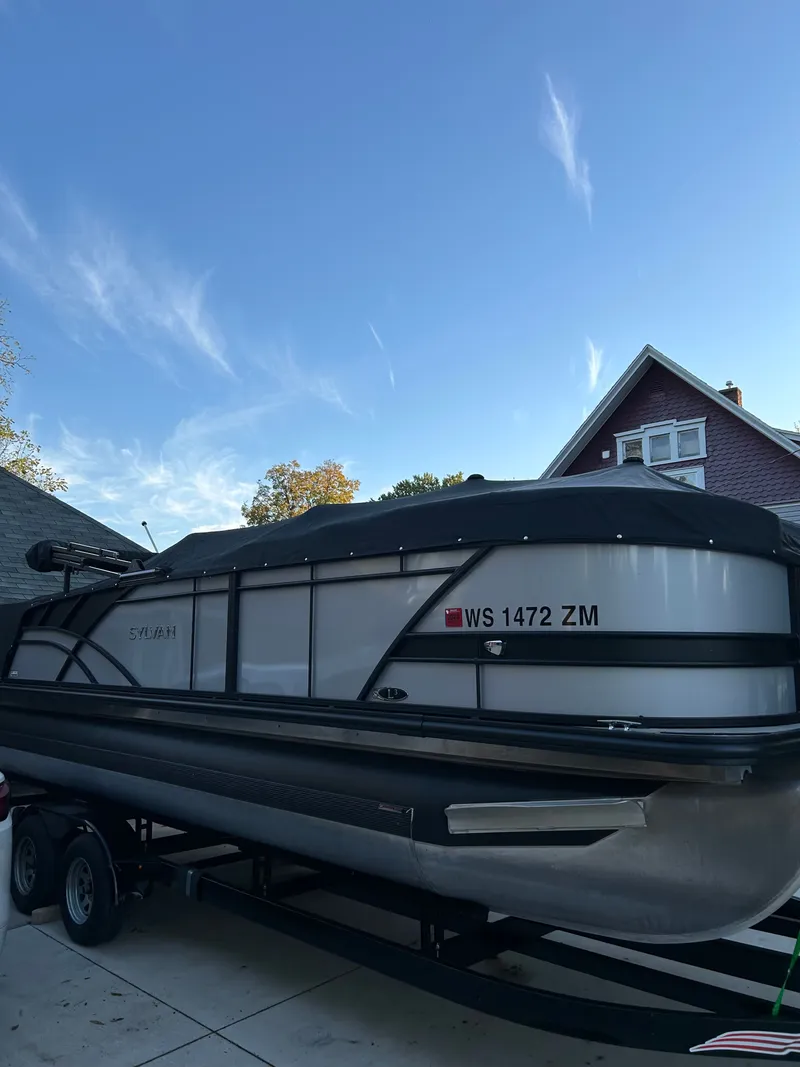 Slide: The Image of Sylvan L3 DLZ Tritoon 2022 - 10