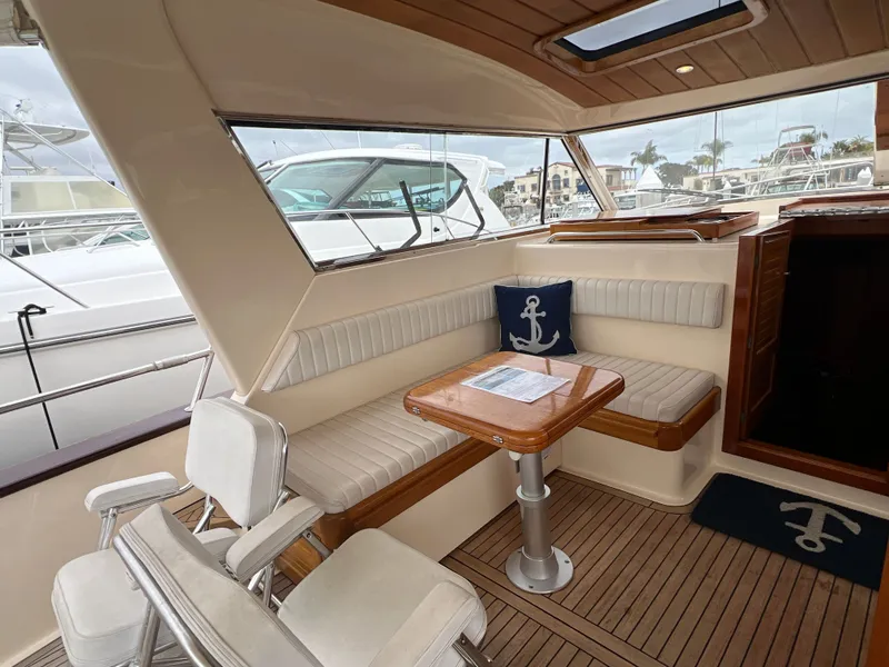 Slide: The Image of Interior of a 2003 Apreamare 40 yacht with seating area. - 18
