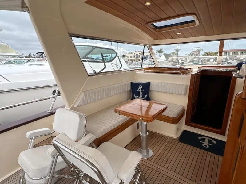 Slide: The Image of Interior of a 2003 Apreamare 40 yacht docked at marina. - 19