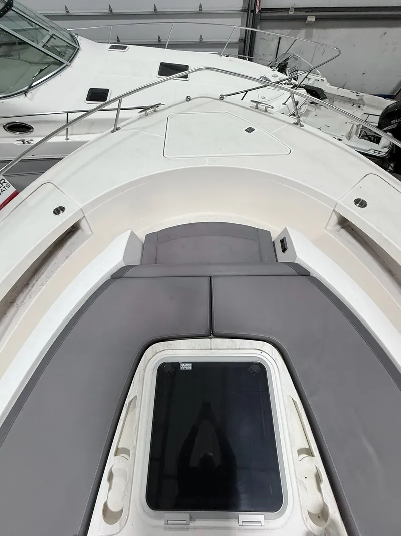 Slide: The Image of Tiara Q44 2017 - 6