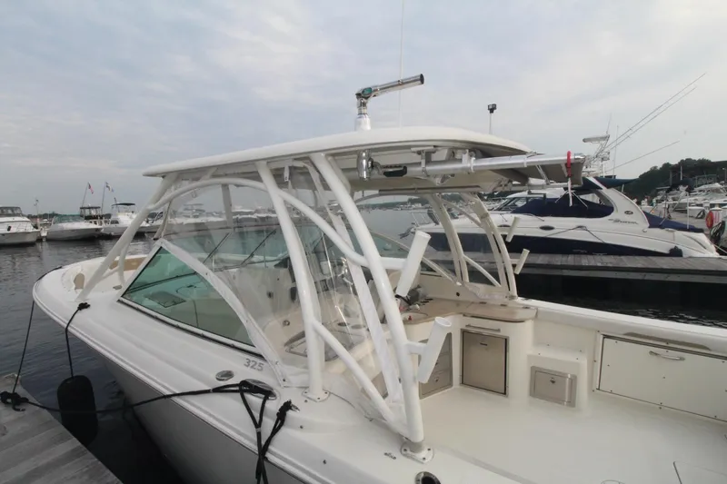 Slide: The Image of Sailfish 325 DC 2016 - 10