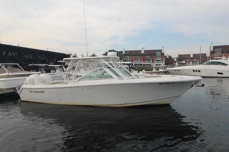 Slide: The Image of Sailfish 325 DC 2016 - 3